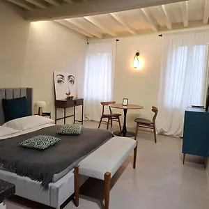  Appartement Parmigianino Nove Italie