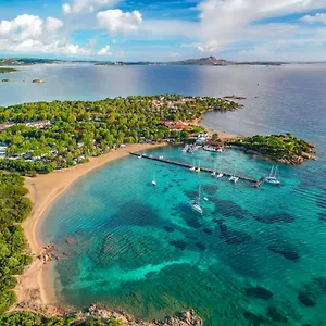 Centro Vacanze Isuledda Szálloda